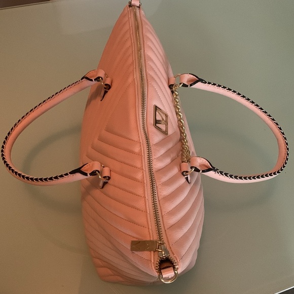 Victoria’s Secret purse - Picture 4 of 7
